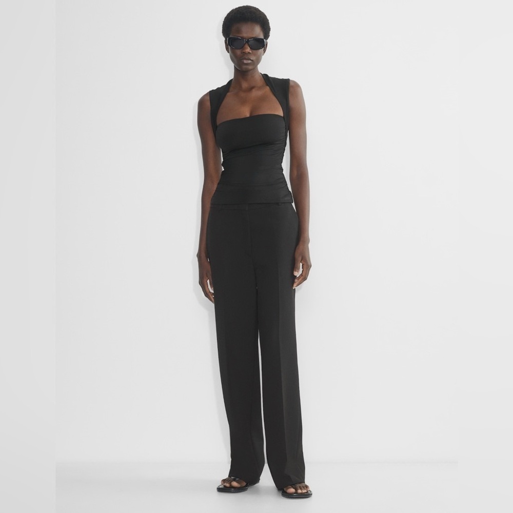 Aritzia Contour Flourish Top